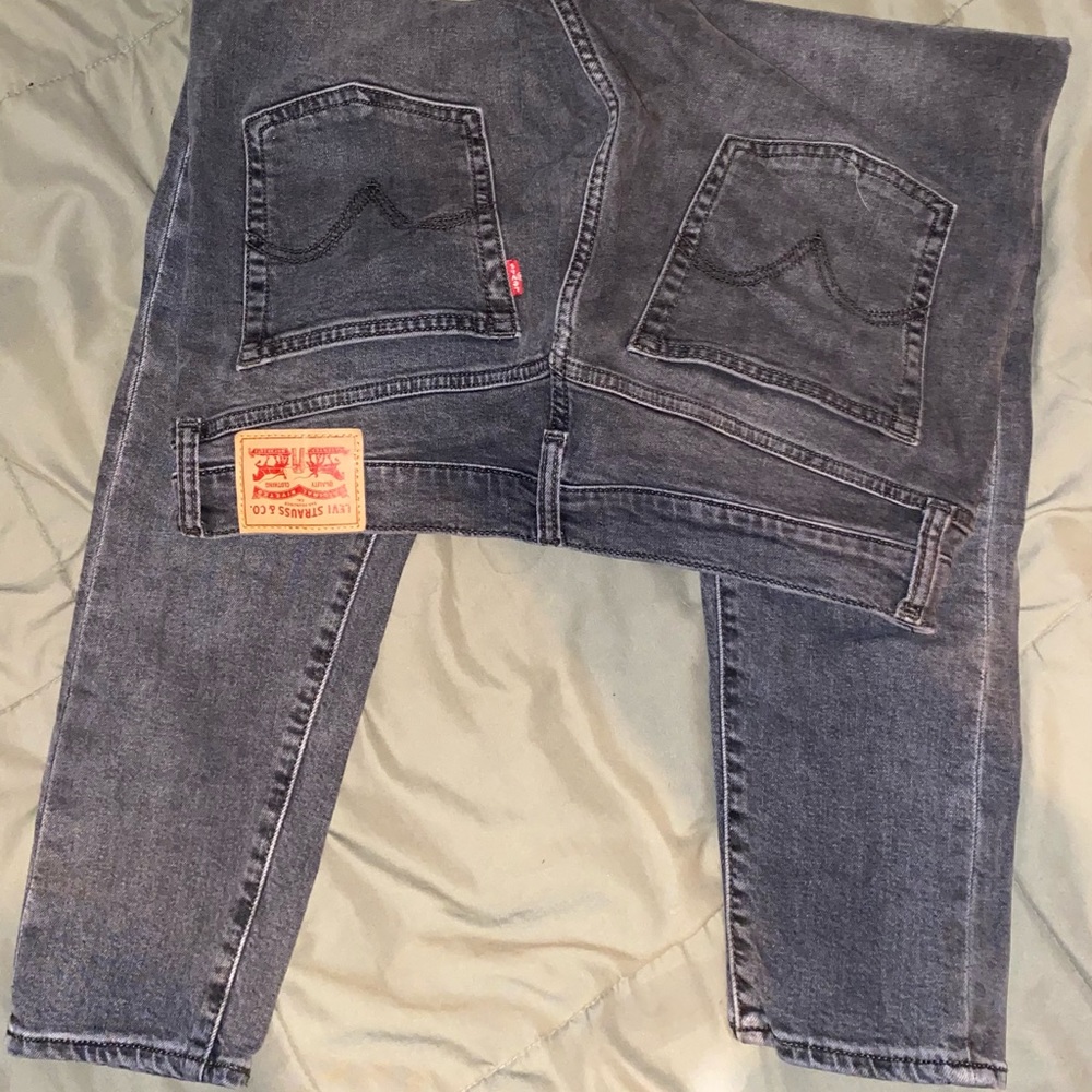 Levi’s Wedgie High Rise Skinny Jeans with Button Closure